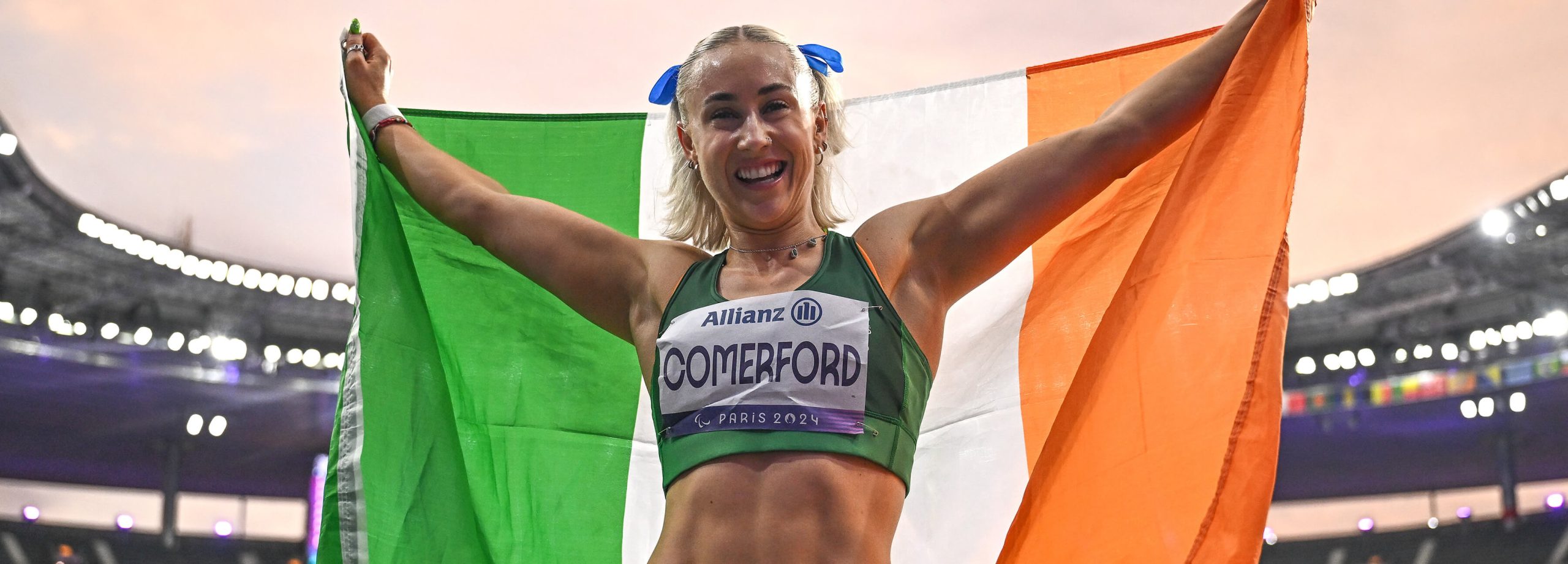 banners_0013_Orla Comerford with Tricolour